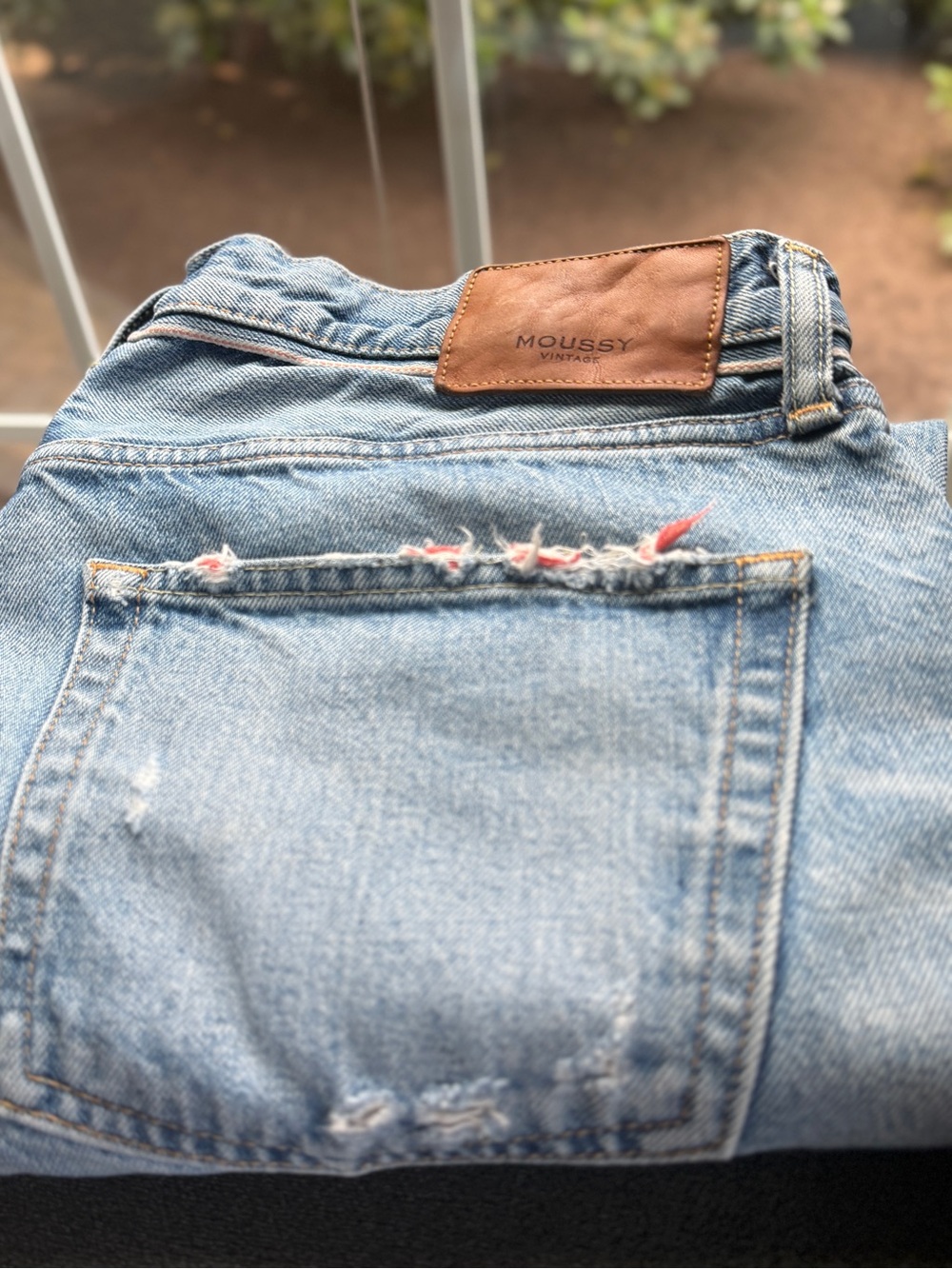 Moussy Vintage Loews Wide Leg Straight Jeans Size 32 Distressed - Picture 6 of 16